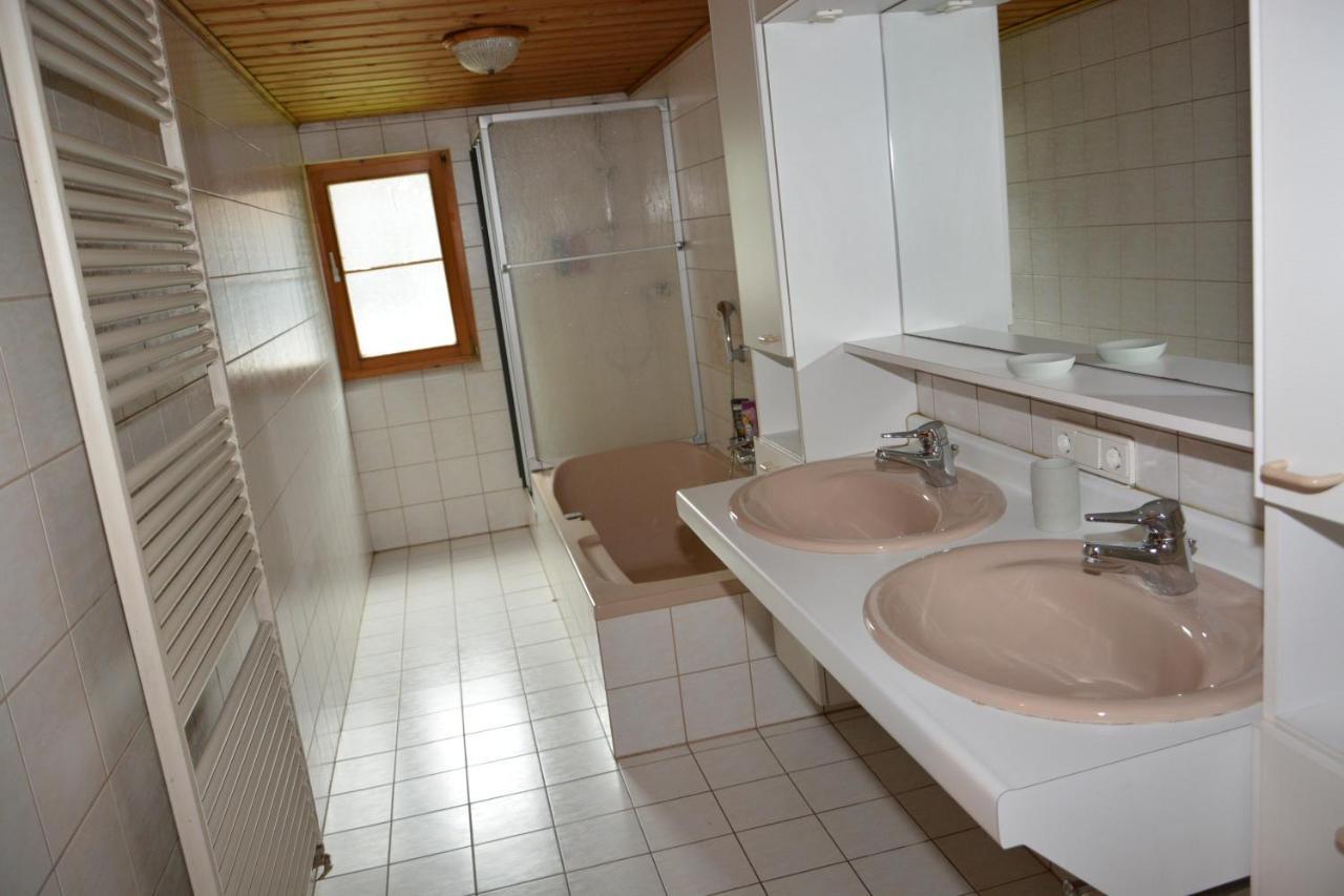 Happy Point Apartment Mellau Luaran gambar