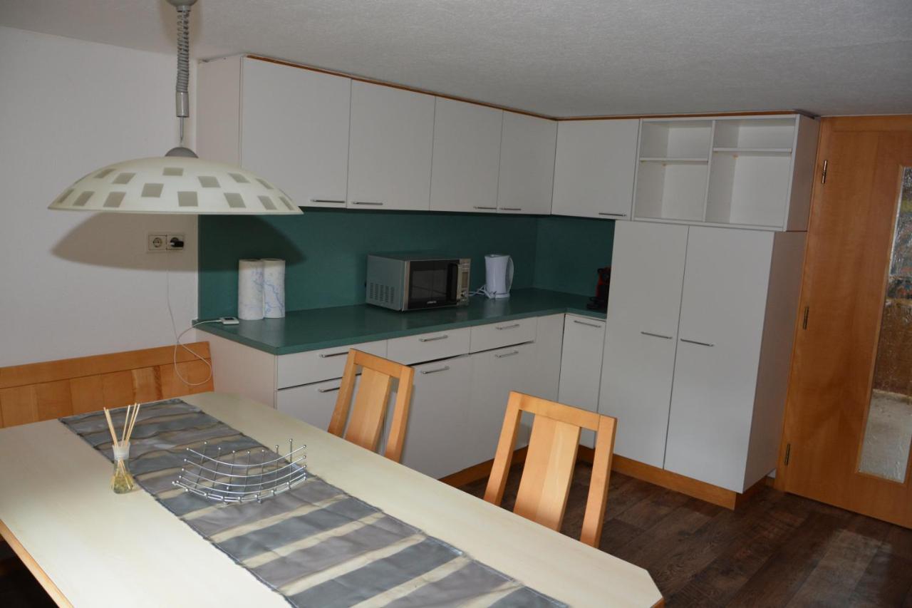 Happy Point Apartment Mellau Luaran gambar